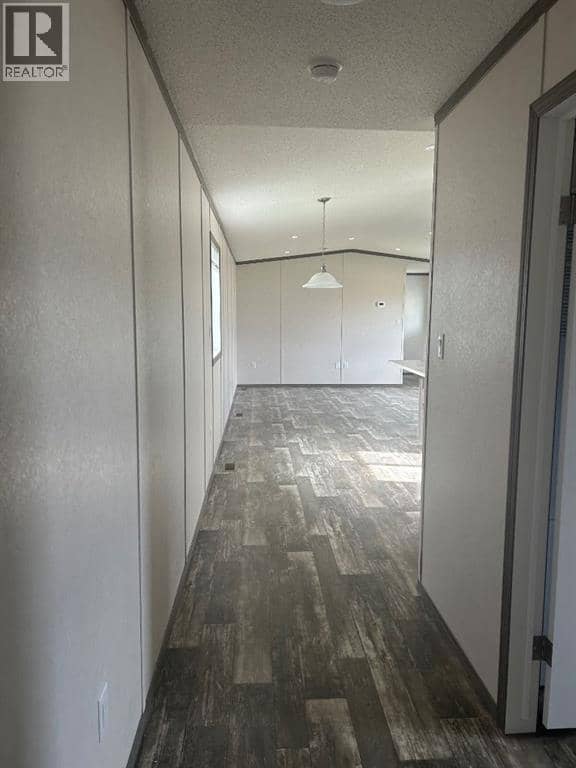 2046 Sunflower Crescent — photo 16 of 38