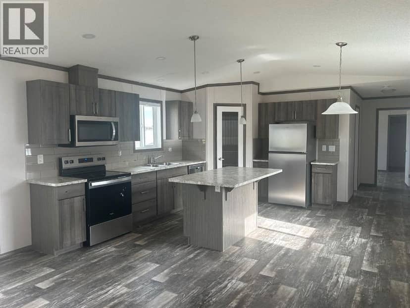 2046 Sunflower Crescent — photo 19 of 38