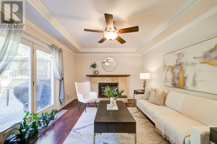 24 Hamilton Hall Drive — photo 15 of 32