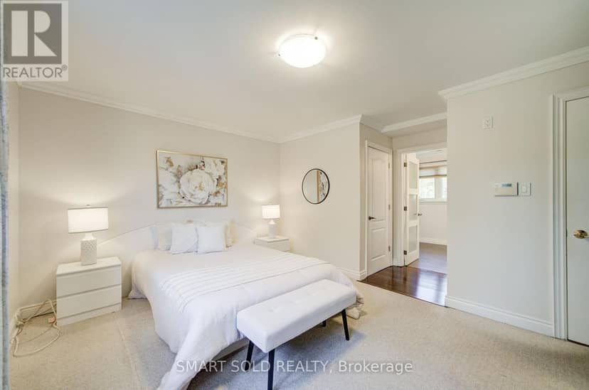 24 Hamilton Hall Drive — photo 18 of 32
