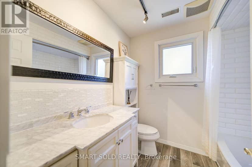 24 Hamilton Hall Drive — photo 24 of 32