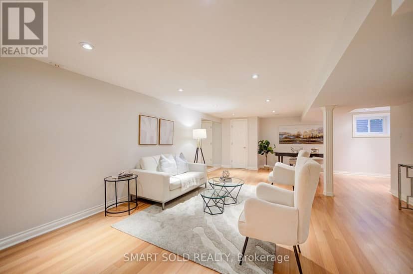 24 Hamilton Hall Drive — photo 25 of 32