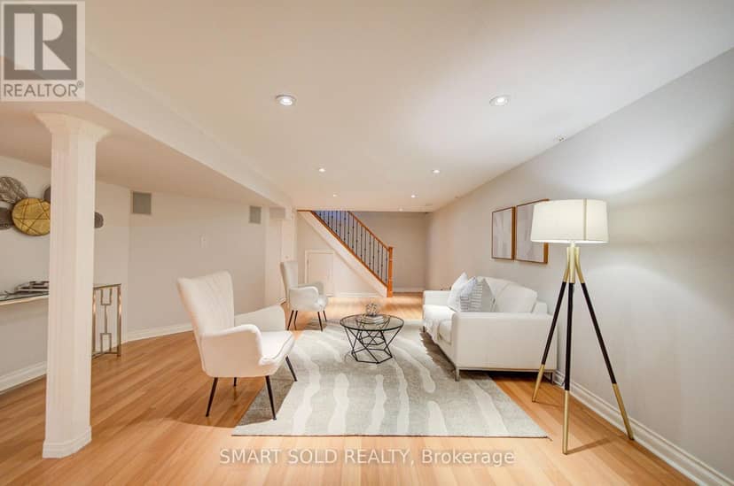 24 Hamilton Hall Drive — photo 26 of 32