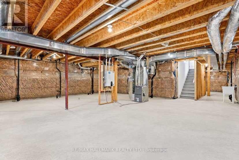 84 Gretzky Avenue — photo 40 of 40