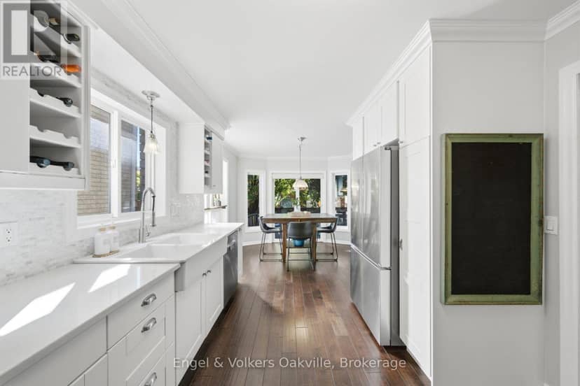 44 Keewaydin Street — photo 17 of 40