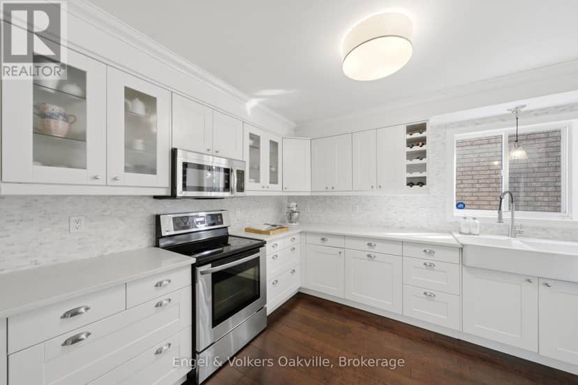 44 Keewaydin Street — photo 18 of 40