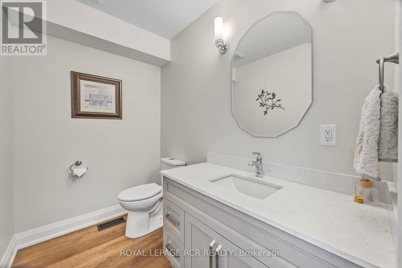 18 Peter Street — photo 20 of 40