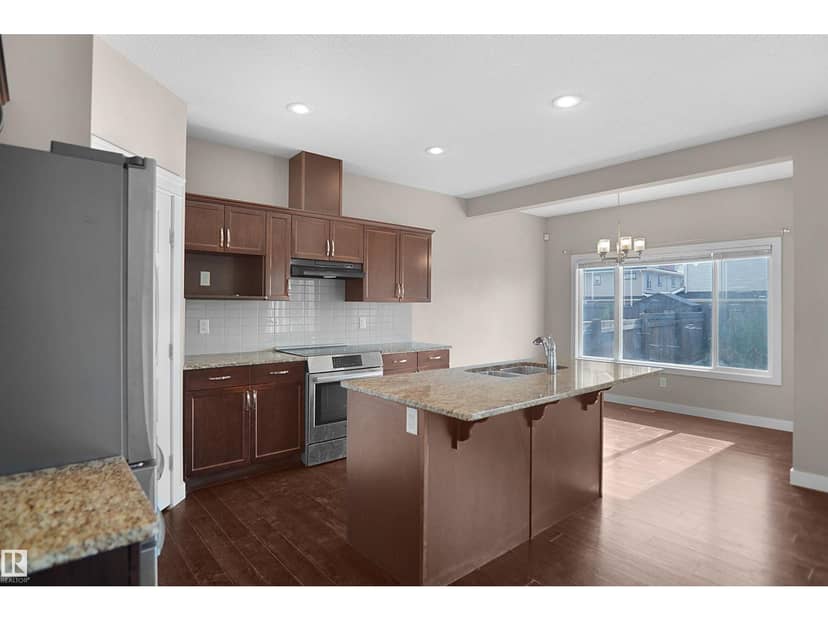 3863 170 AV NW — photo 11 of 40