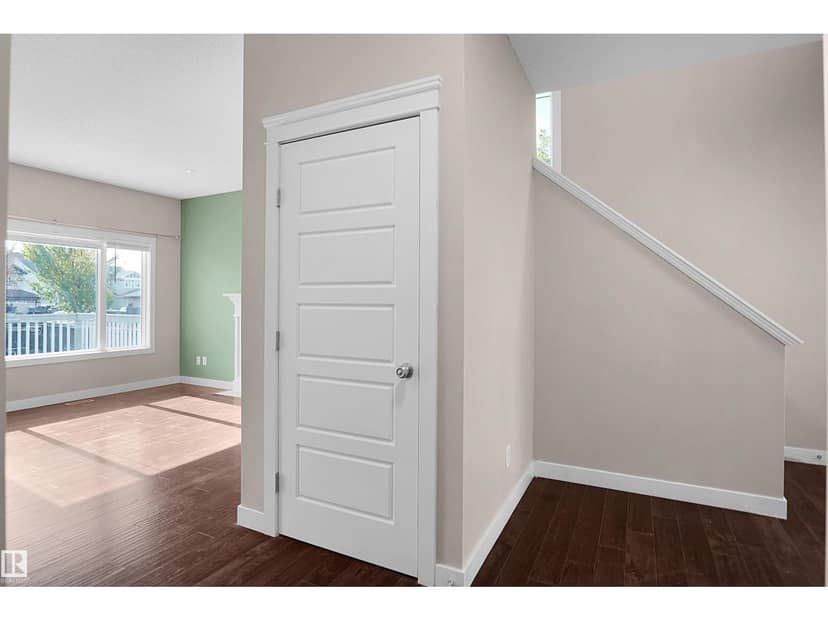 3863 170 AV NW — photo 9 of 40