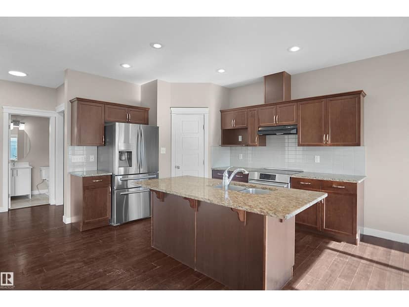 3863 170 AV NW — photo 13 of 40