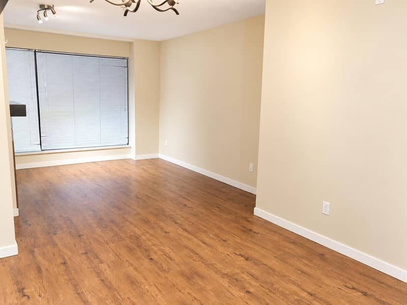 3F 10866 CITY PARKWAY, Surrey, photo 5