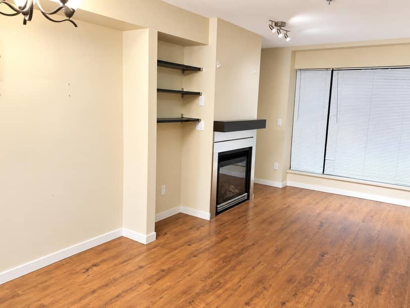 3F 10866 CITY PARKWAY, Surrey, photo 4