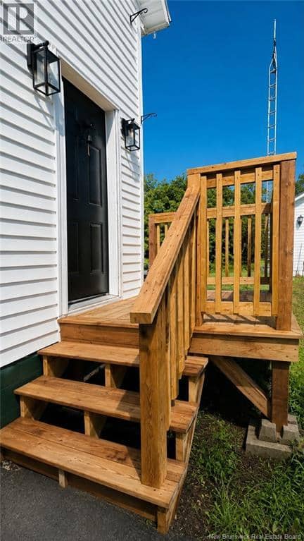 166 Main Street — photo 10 of 40