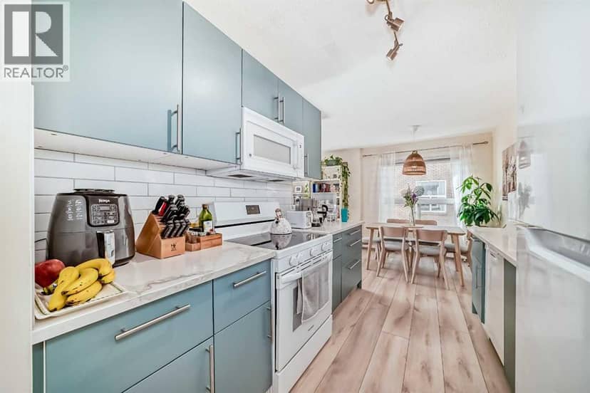 202, 520 Cedar Crescent SW — photo 14 of 40
