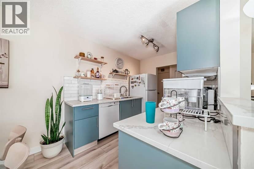 202, 520 Cedar Crescent SW — photo 13 of 40