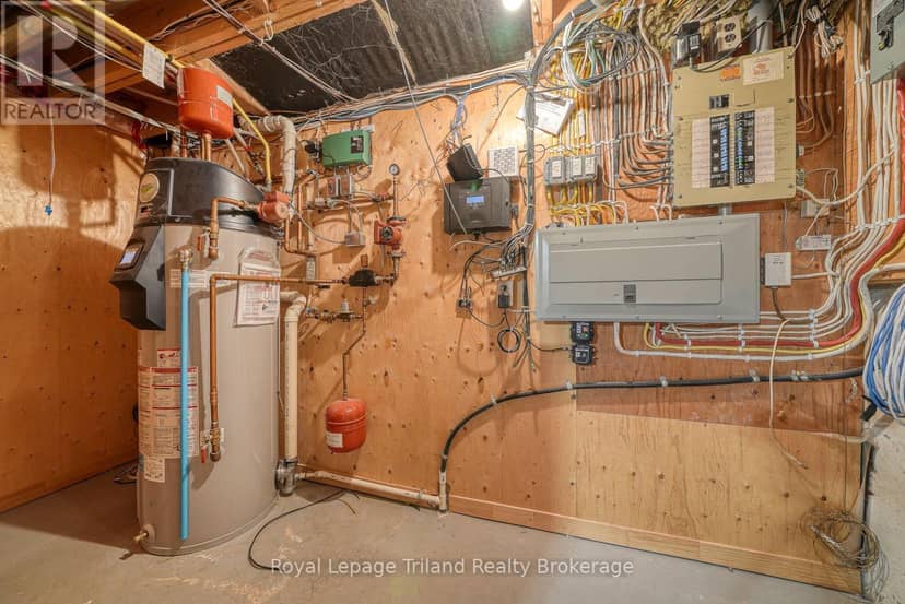 28 Segal Drive — photo 39 of 40