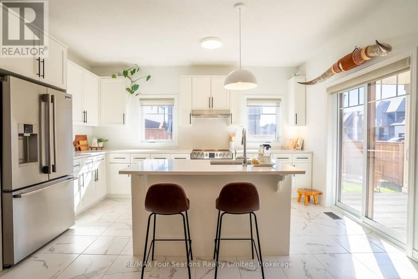 33 Kerr Street — photo 6 of 27