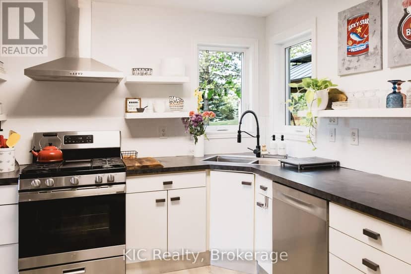14 Gordon Street — photo 10 of 30