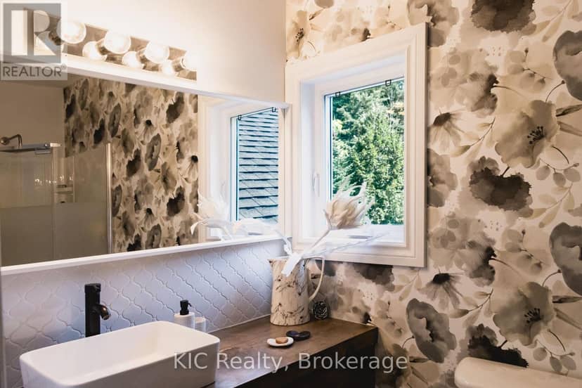 14 Gordon Street — photo 16 of 30
