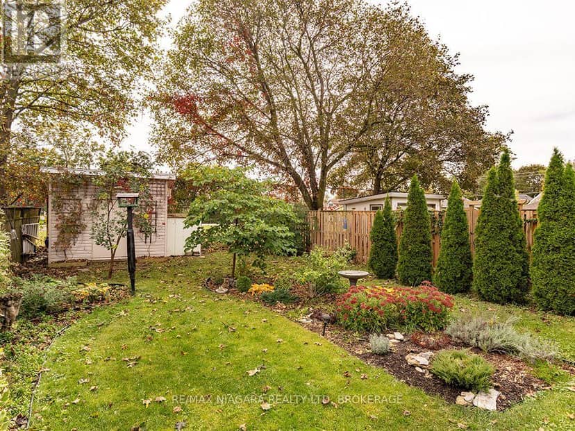 310 Clarence Street — photo 20 of 25