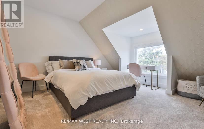 734 Shaw Street — photo 15 of 40