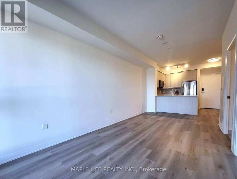 302 - 15 Watergarden Drive — photo 2 of 8