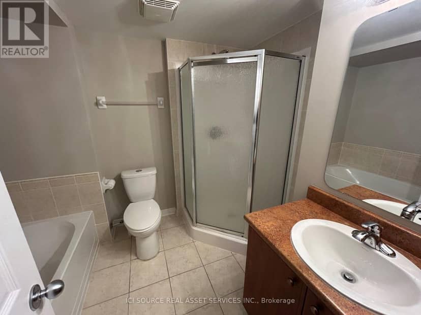 151 Keltie Private — photo 10 of 16