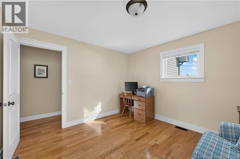 3 Helene Road — photo 27 of 40