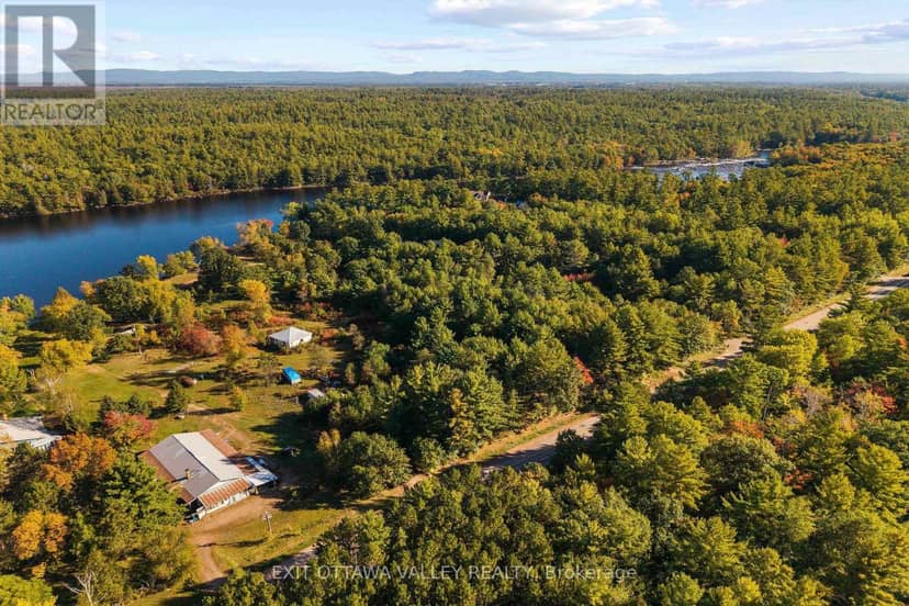 1060B Rantz Road, Petawawa, photo 2