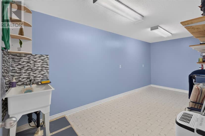 164 Crozier Drive — photo 35 of 40