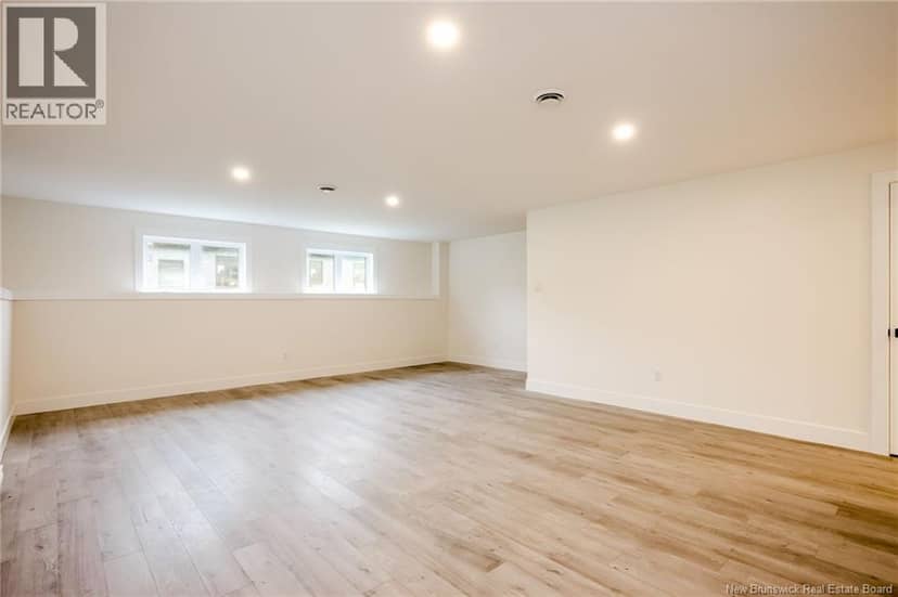 168 Vincent Road — photo 33 of 40