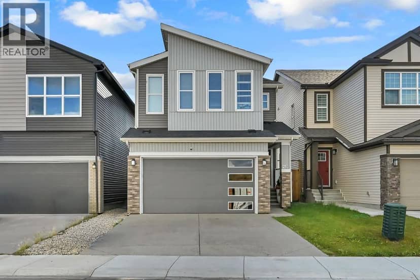 213 Walgrove Boulevard SE, Calgary