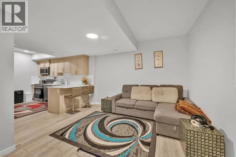 213 Walgrove Boulevard SE — photo 38 of 40