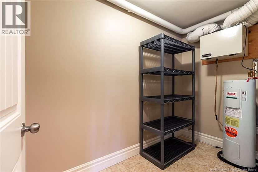 98 Pleasant Street Unit# 203 — photo 28 of 39