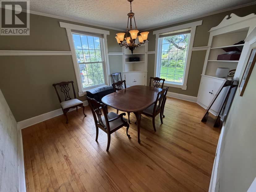 392 Onslow Road — photo 16 of 32