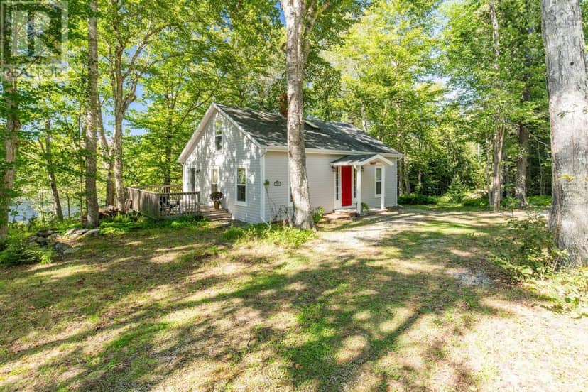 295 Perry Road, Carleton
