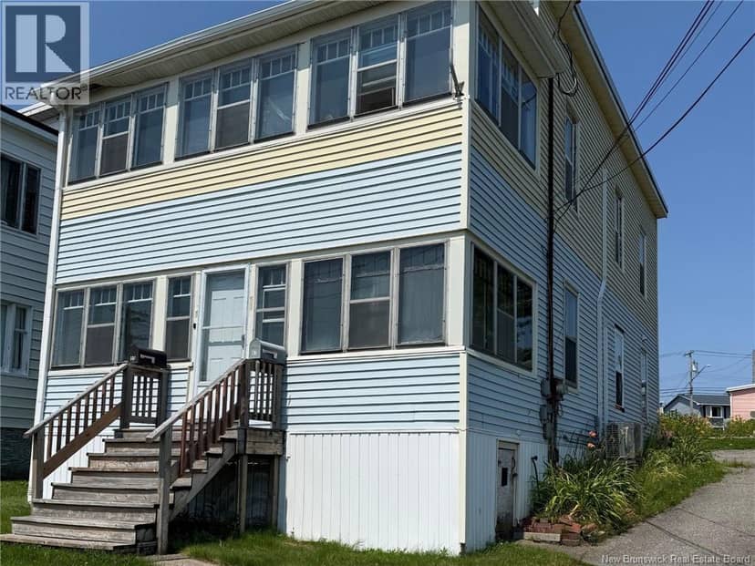 55-57 Loch Lomond Road — photo 3 of 9