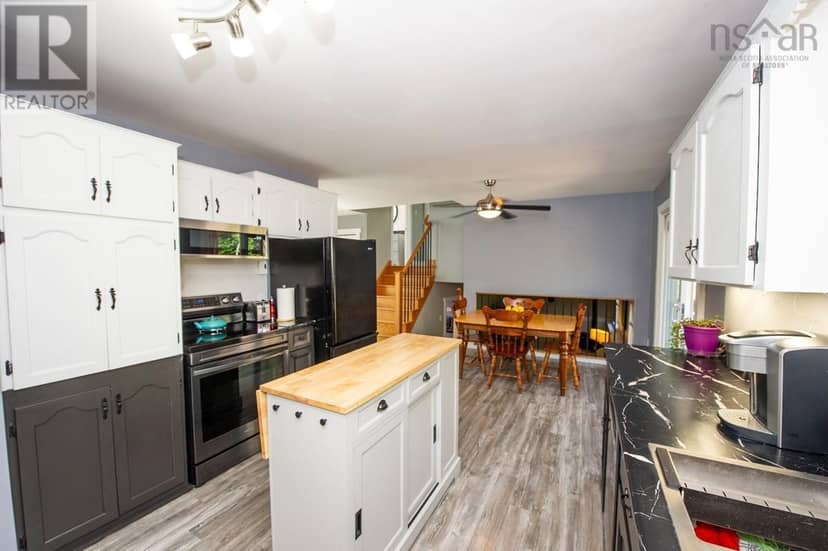 46 Franklin Drive — photo 15 of 40