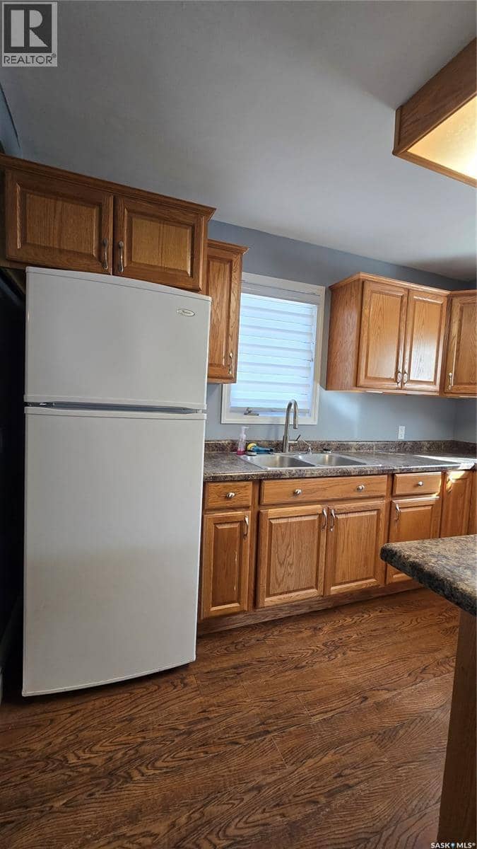 716 Gregson STREET, Oxbow, photo 2