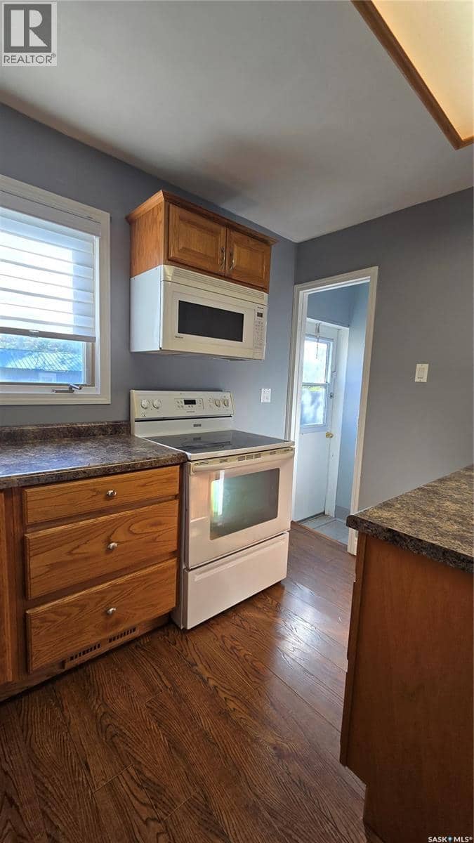 716 Gregson STREET, Oxbow, photo 3
