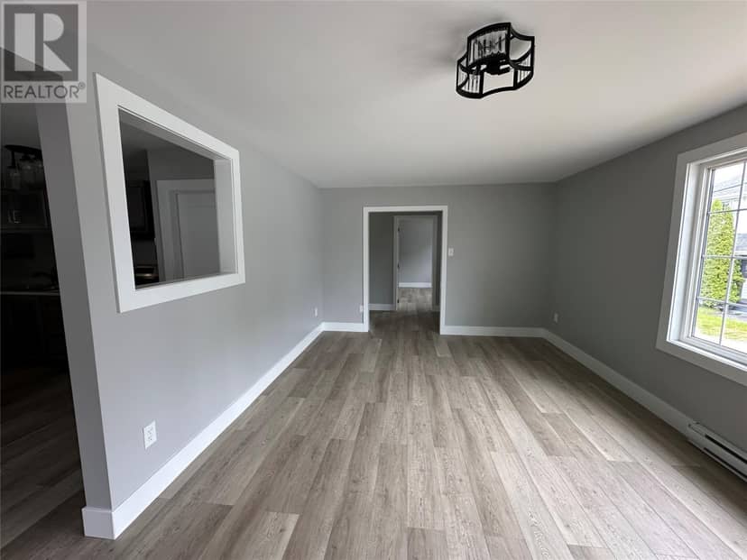 12 Cabot Street — photo 16 of 33