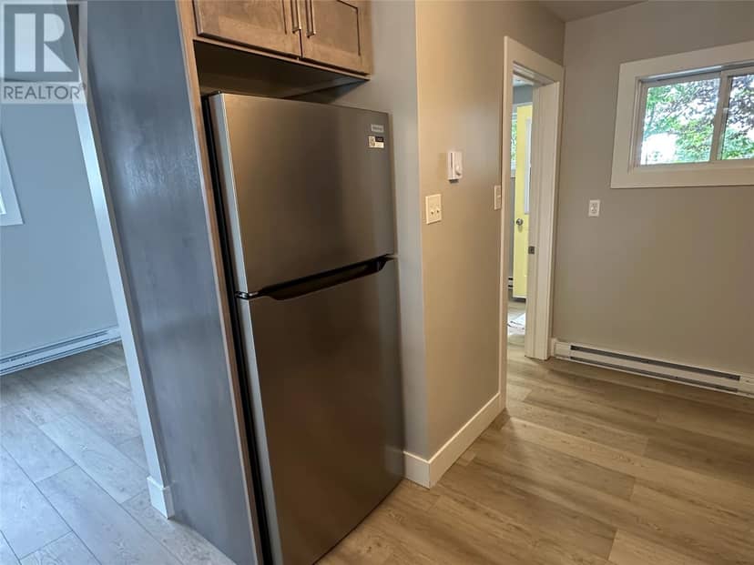 12 Cabot Street — photo 21 of 33
