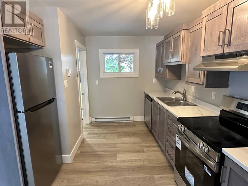 12 Cabot Street — photo 20 of 33