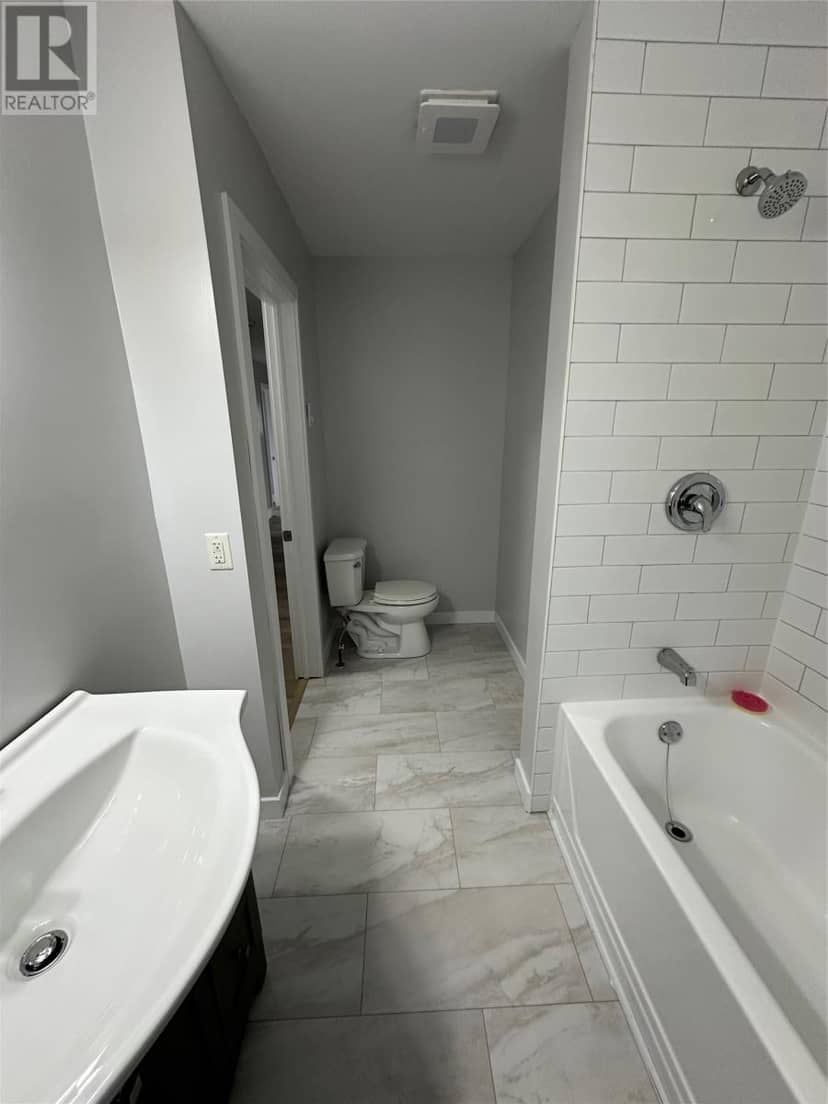 12 Cabot Street — photo 25 of 33