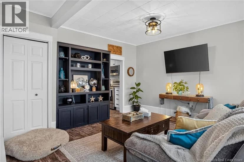 118 Millidge Avenue — photo 4 of 40