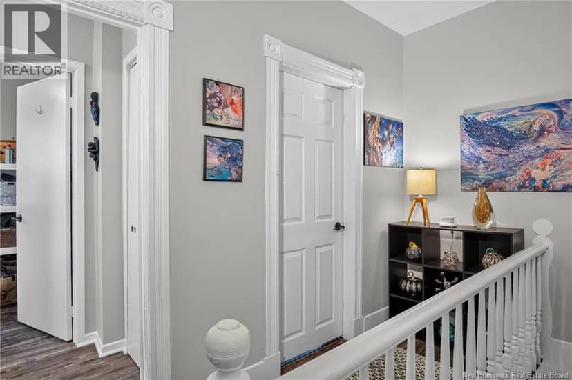 118 Millidge Avenue — photo 17 of 40
