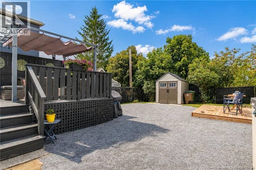 118 Millidge Avenue — photo 33 of 40