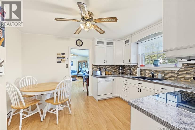 4015 Route 104 — photo 16 of 40