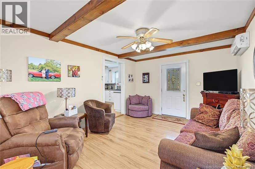 4015 Route 104 — photo 21 of 40