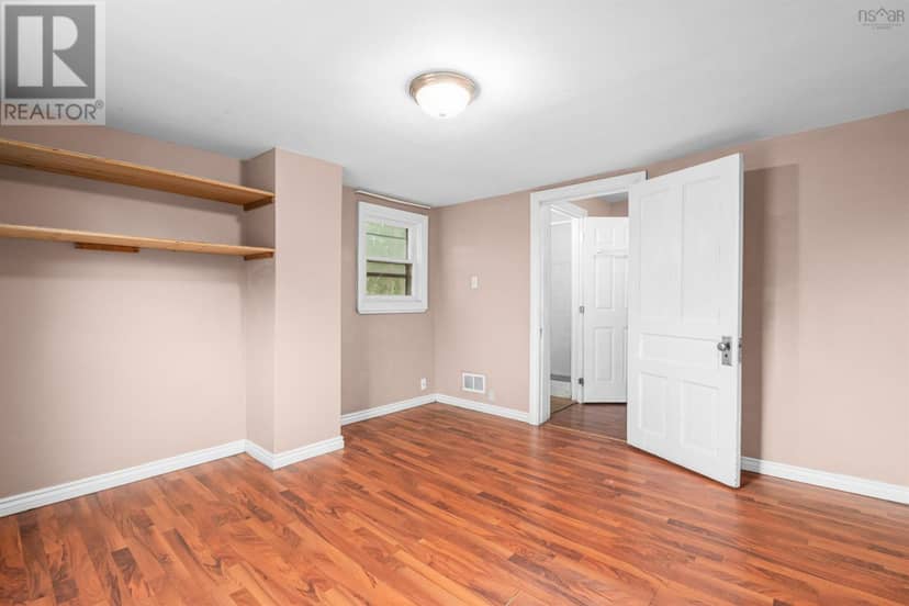 2455 Gladstone Street — photo 18 of 40
